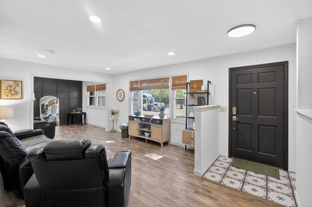 1509 N Westgate St, Wichita, KS 67212