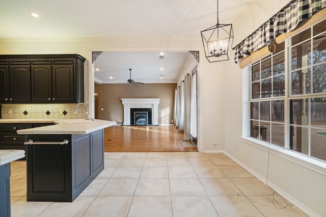 512 Brookes Way, Reno, TX 75462