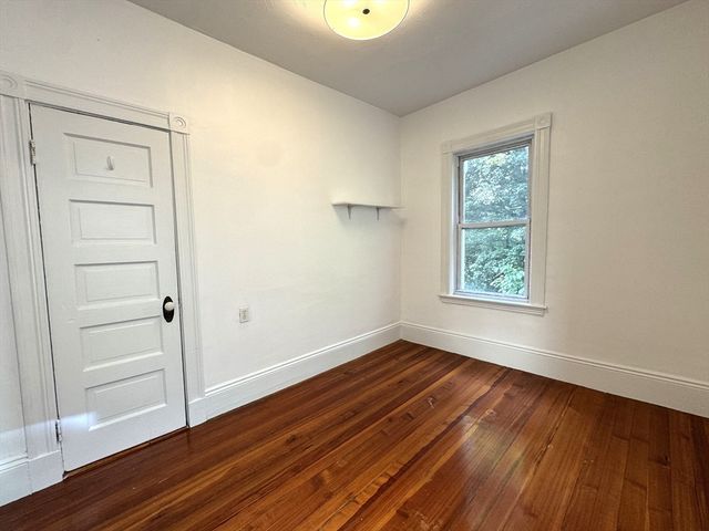 67 Washburn Ave. 2, Cambridge, MA 02140