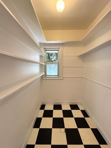 67 Washburn Ave. 2, Cambridge, MA 02140