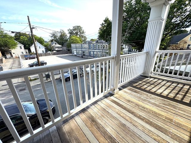 67 Washburn Ave. 2, Cambridge, MA 02140