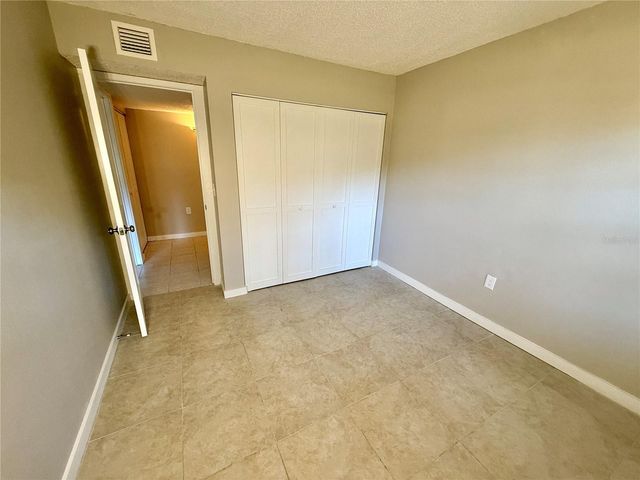 4805 ALT 19 111, Palm Harbor, FL 34683