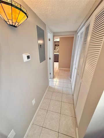 4805 ALT 19 111, Palm Harbor, FL 34683