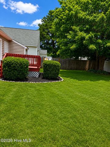 2205 Seagrave Drive, Winterville, NC 28590