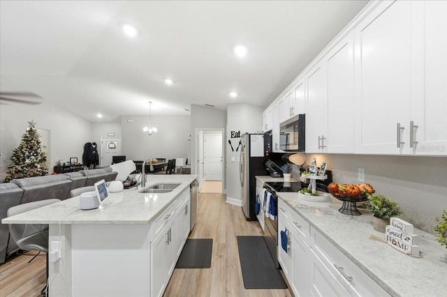 31 MORGAN STREET, Auburndale, FL 33823