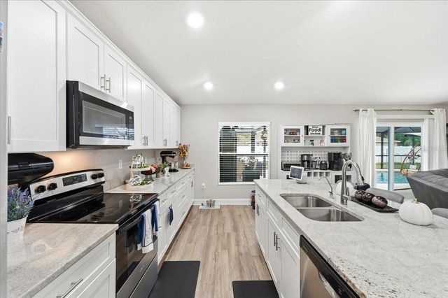 31 MORGAN STREET, Auburndale, FL 33823