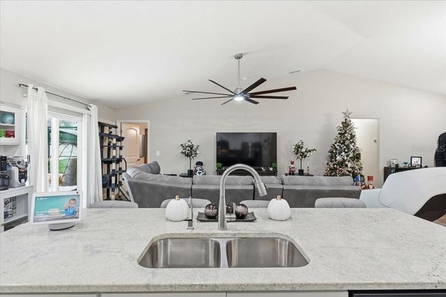 31 MORGAN STREET, Auburndale, FL 33823