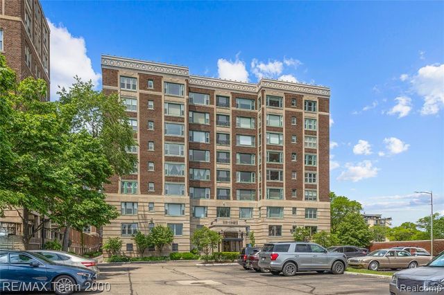8120 E Jefferson Avenue, Detroit, MI 48214