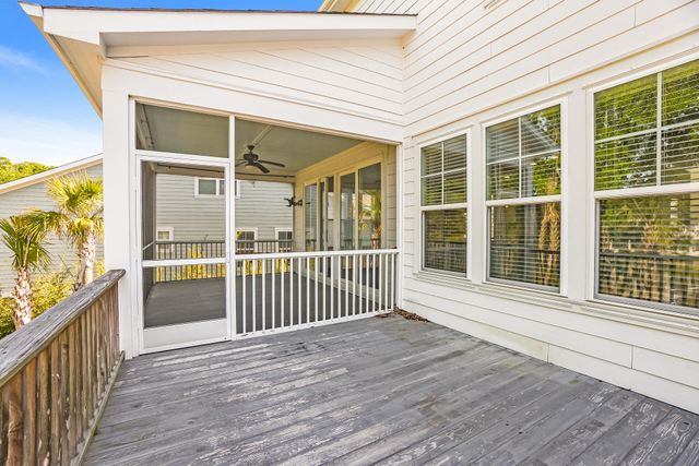 1557 Fort Palmetto Circle, Mount Pleasant, SC 29466