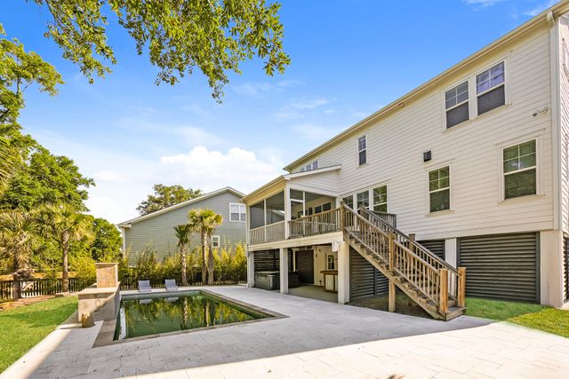 1557 Fort Palmetto Circle, Mount Pleasant, SC 29466