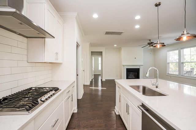 1557 Fort Palmetto Circle, Mount Pleasant, SC 29466