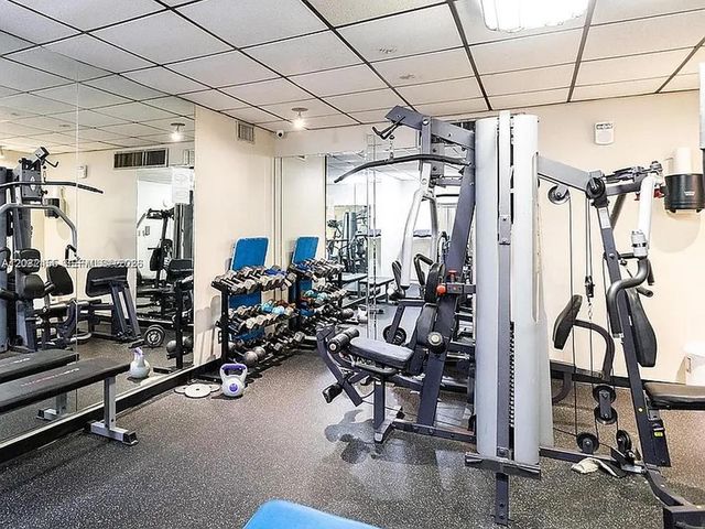 2450 NE 135th Street 208, North Miami, FL 33181