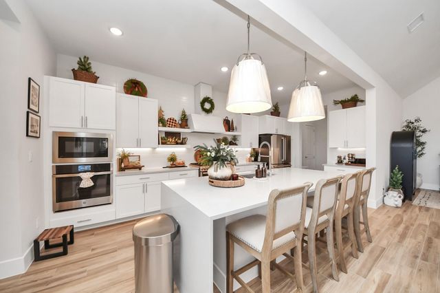 3237 Highland Gate Drive, League City, TX 77573