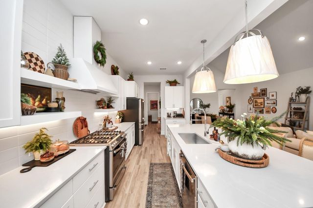 3237 Highland Gate Drive, League City, TX 77573