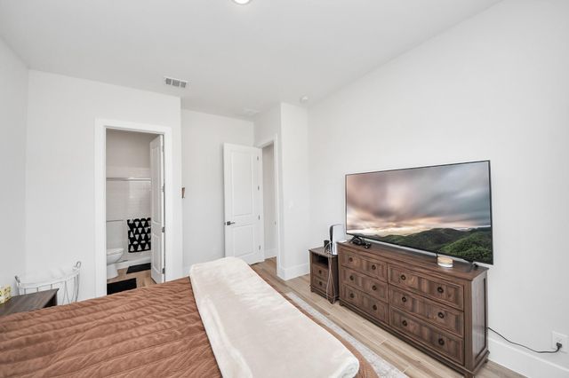 3237 Highland Gate Drive, League City, TX 77573