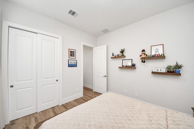 3237 Highland Gate Drive, League City, TX 77573