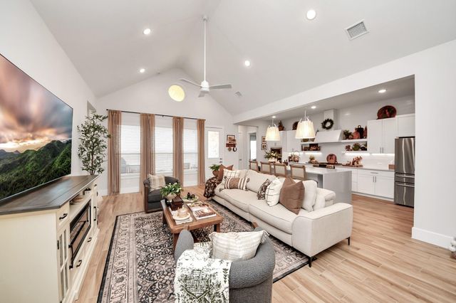 3237 Highland Gate Drive, League City, TX 77573