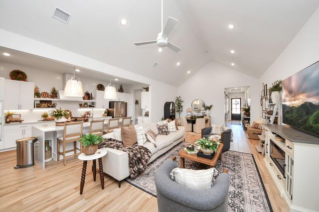 3237 Highland Gate Drive, League City, TX 77573