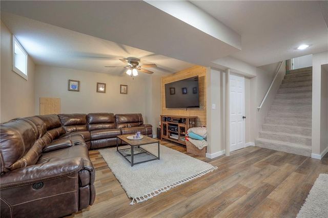 8112 W 129th Street, Overland Park, KS 66213