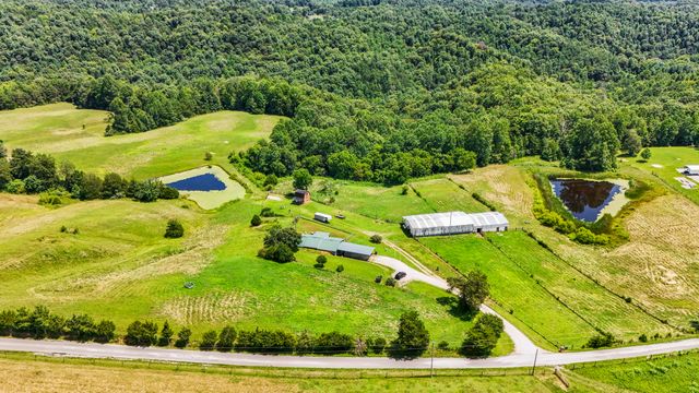 5119 Shoemaker Ridge Ridge, Zoe, KY 41397