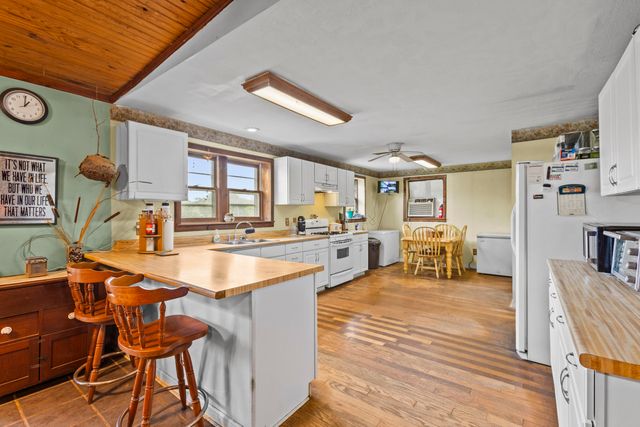 5119 Shoemaker Ridge Ridge, Zoe, KY 41397