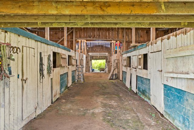 5119 Shoemaker Ridge Ridge, Zoe, KY 41397