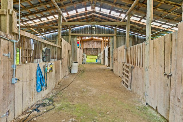 5119 Shoemaker Ridge Ridge, Zoe, KY 41397