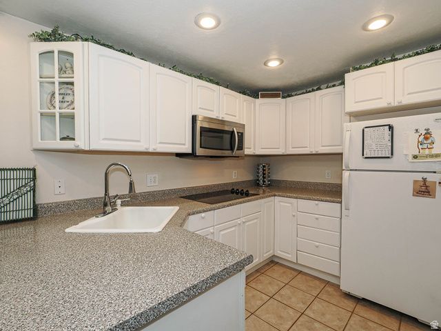 6034 S FAMILY TREE PL, Taylorsville, UT 84123