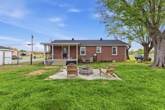 720 Dry Creek Rd, Smithville, TN 37166