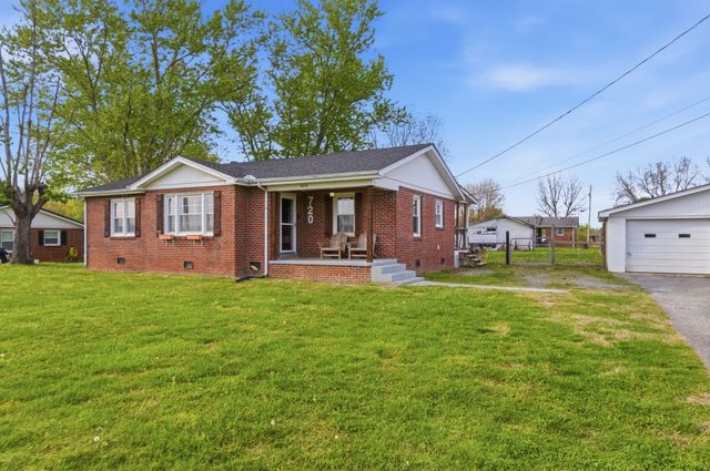 720 Dry Creek Rd, Smithville, TN 37166