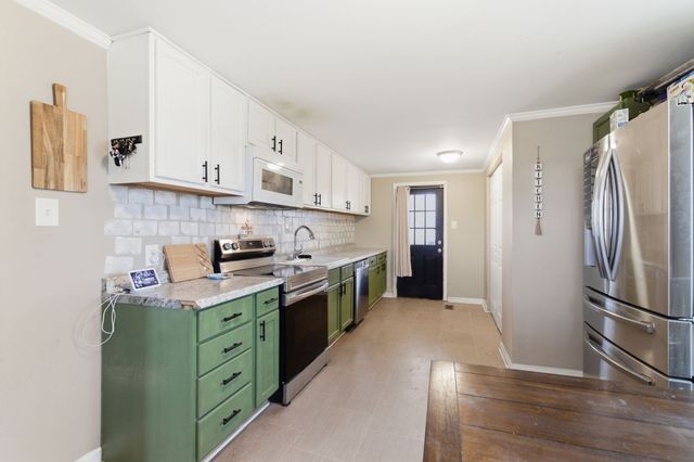 720 Dry Creek Rd, Smithville, TN 37166