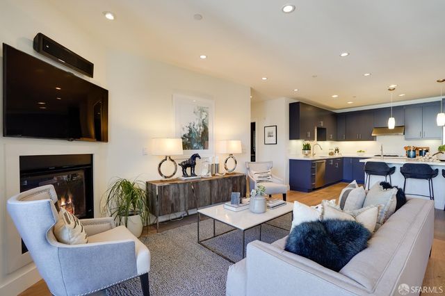 736 Valencia Street 501, San Francisco, CA 94110