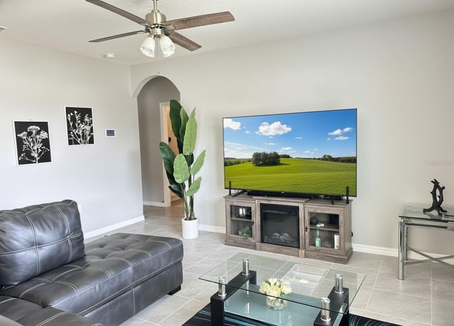 3048 BETHPAGE LOOP, Mount Dora, FL 32757