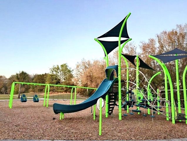 3048 BETHPAGE LOOP, Mount Dora, FL 32757