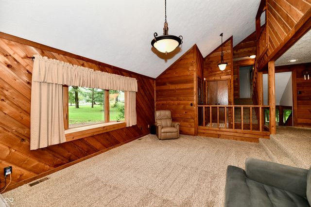 5202 Hill Valley Drive, Pittsboro, IN 46167