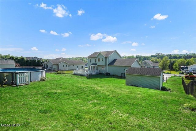 20 Laura Lane, Ravena, NY 12143