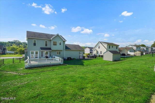 20 Laura Lane, Ravena, NY 12143
