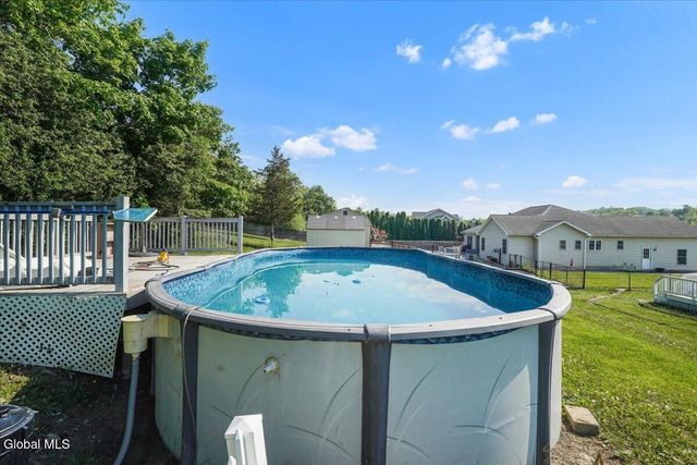 20 Laura Lane, Ravena, NY 12143