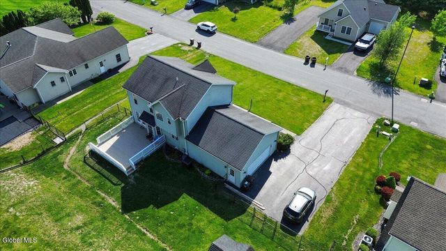 20 Laura Lane, Ravena, NY 12143