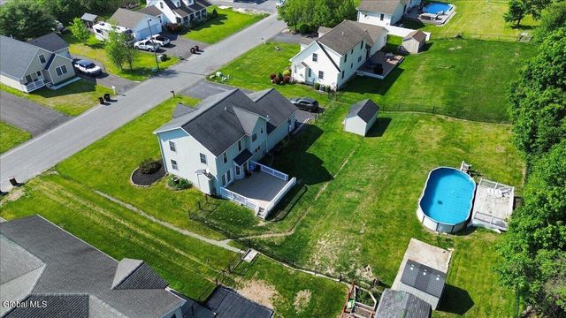 20 Laura Lane, Ravena, NY 12143