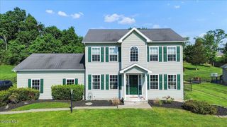 20 Laura Lane, Ravena, NY 12143