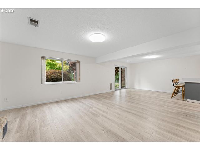 11870 Se AUSTRALIS Ct, Happy Valley, OR 97086