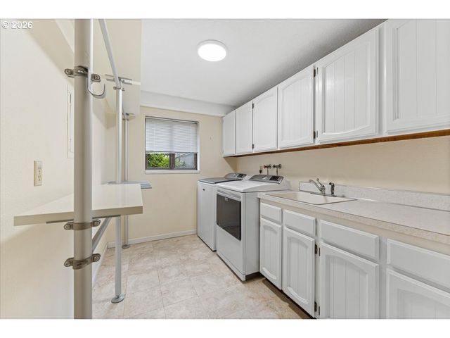 11870 Se AUSTRALIS Ct, Happy Valley, OR 97086