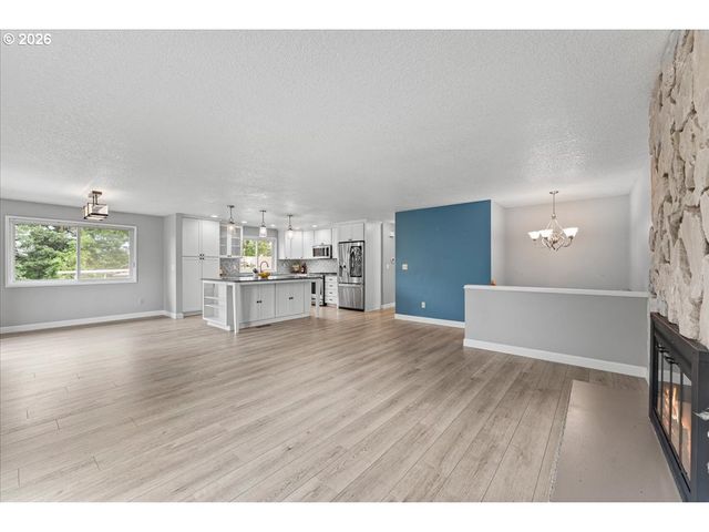 11870 Se AUSTRALIS Ct, Happy Valley, OR 97086