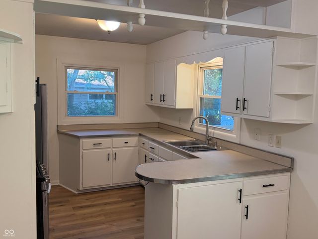 323 N Hillsdale Drive, Bloomington, IN 47408
