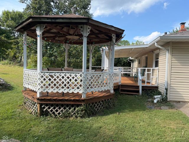 323 N Hillsdale Drive, Bloomington, IN 47408