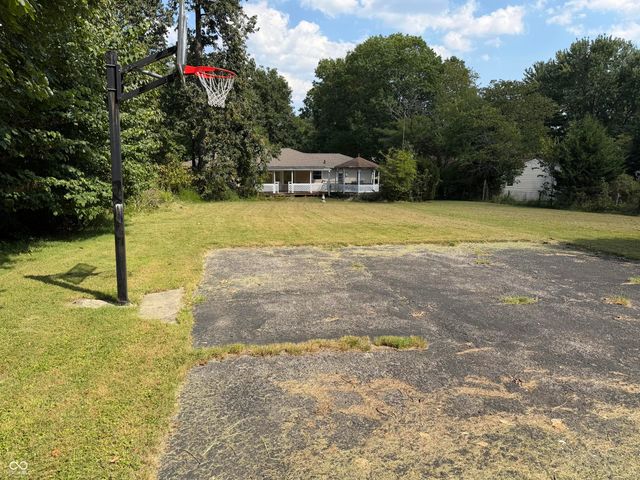323 N Hillsdale Drive, Bloomington, IN 47408