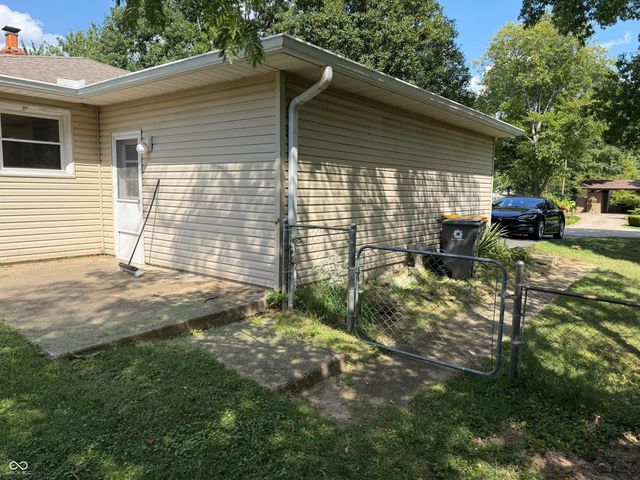 323 N Hillsdale Drive, Bloomington, IN 47408