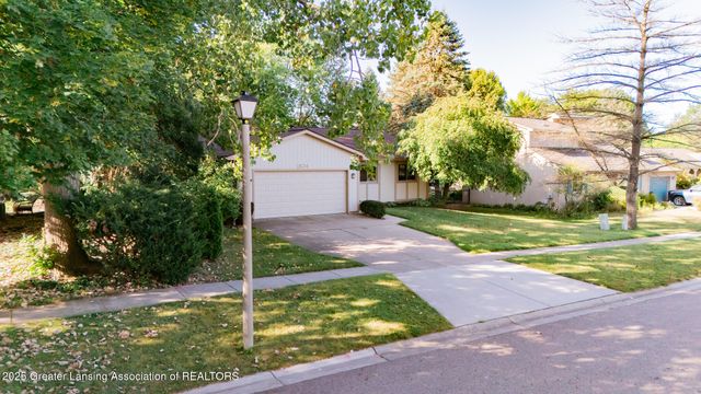 824 Eaton Drive, Mason, MI 48854