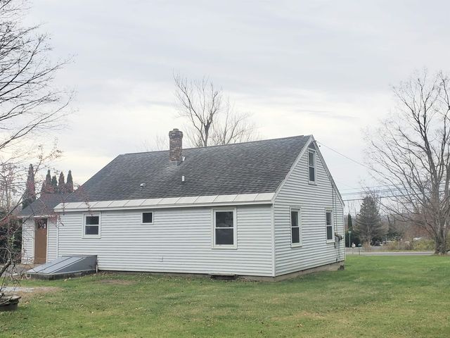 1047 East Road, Bennington, VT 05201